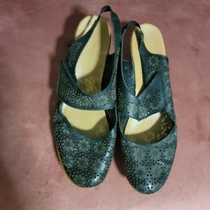 Rieker Size 42 black mary jane sandals